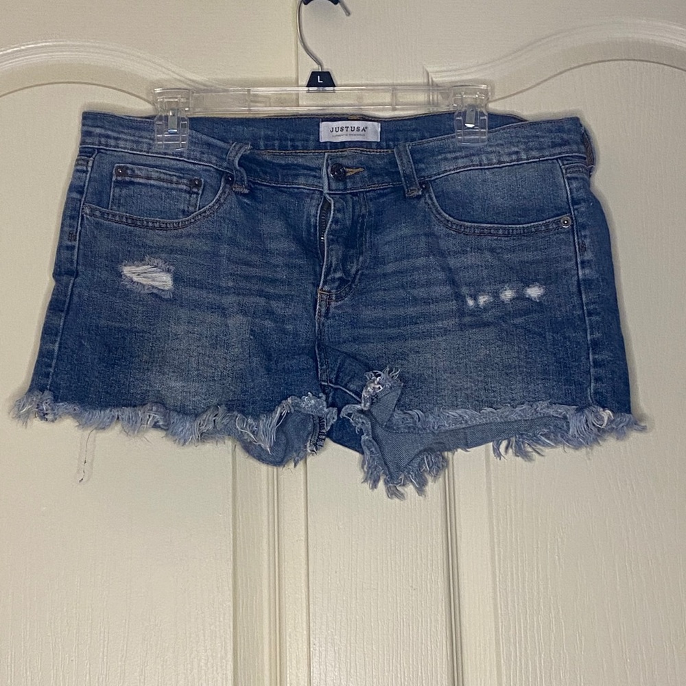 “Daisy Duke” Cutoff Distressed Jean Shorts L
